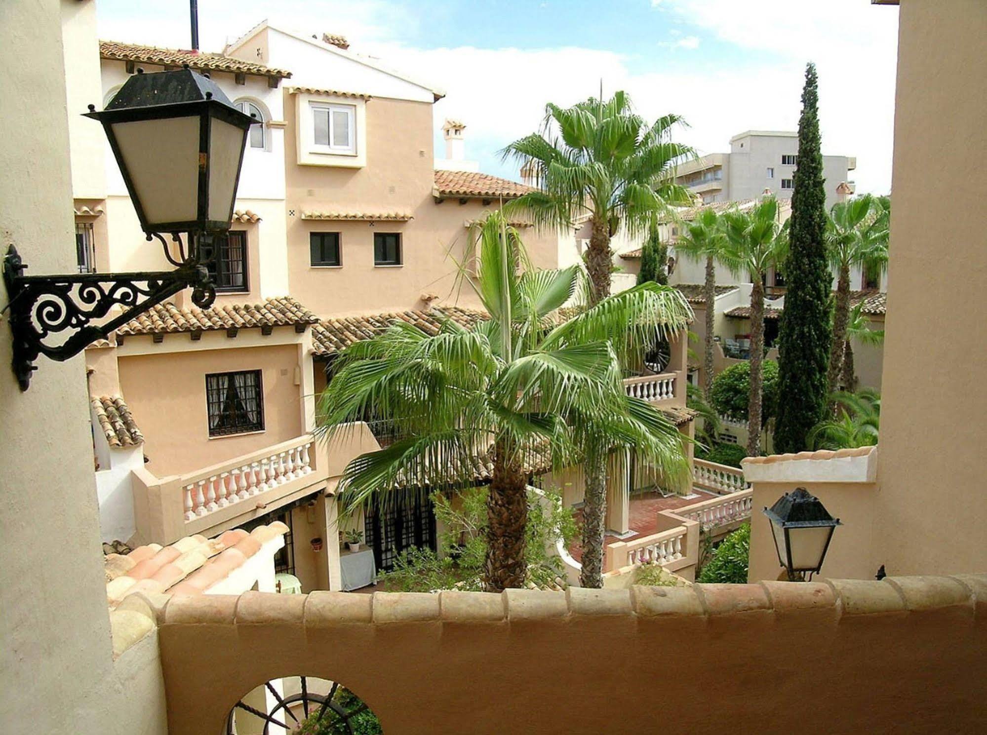 Aparthotel Ona Aldea Del Mar Torrevieja Exterior foto