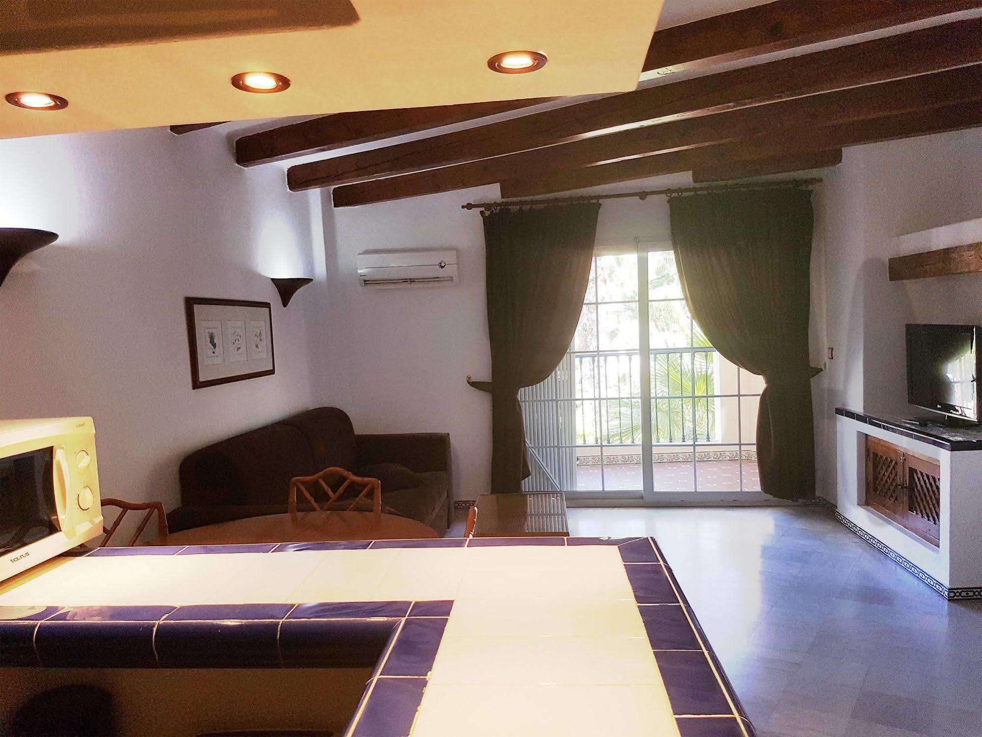 Aparthotel Ona Aldea Del Mar Torrevieja Exterior foto