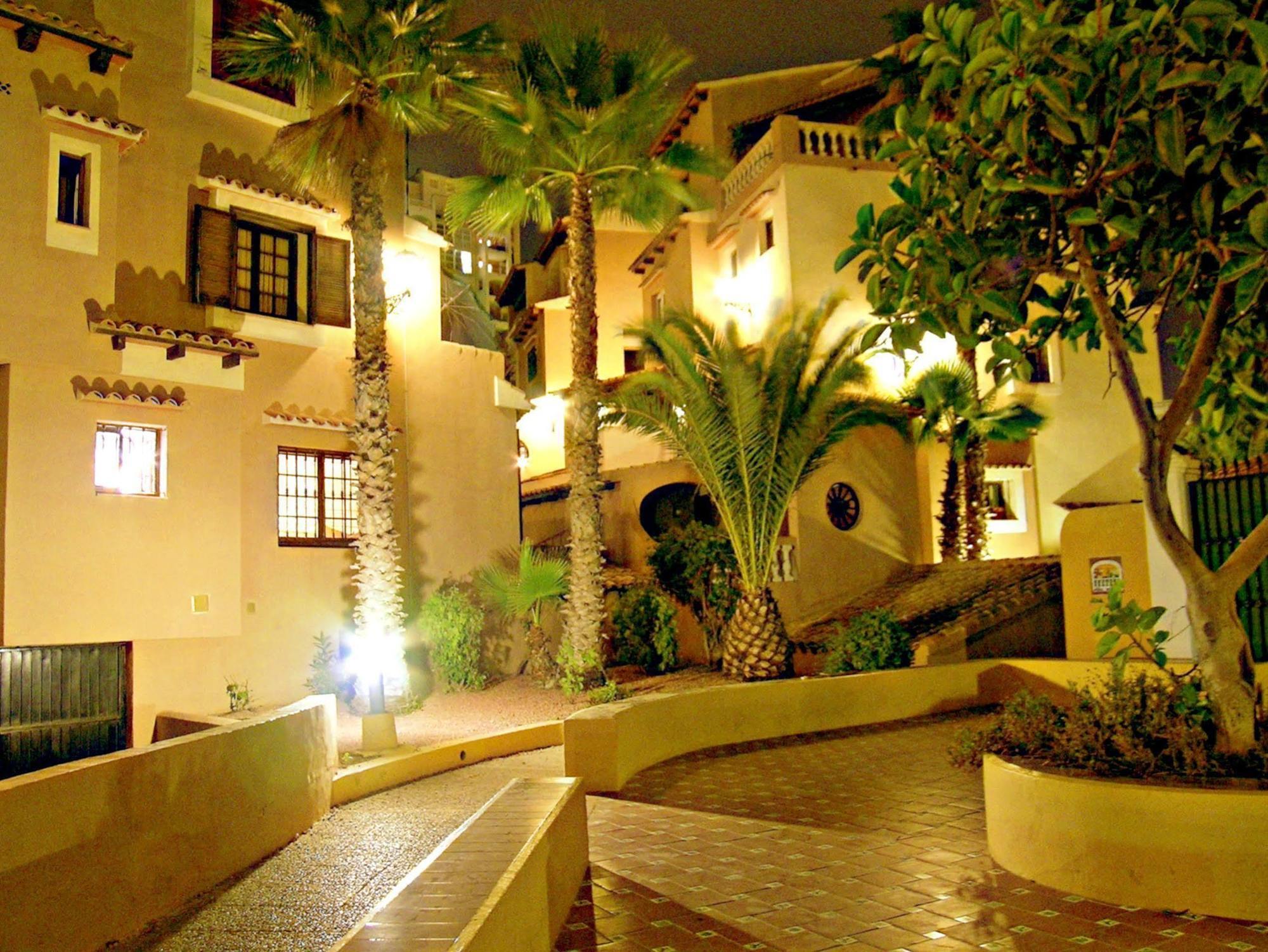 Aparthotel Ona Aldea Del Mar Torrevieja Exterior foto
